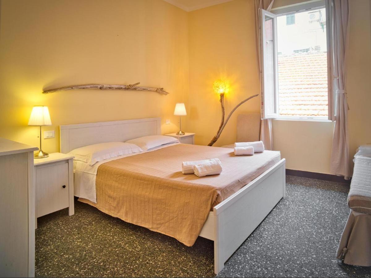 Hotel 2 Passi Dal Mare à Finale Ligure Extérieur photo